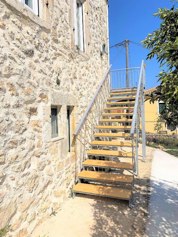 Mangata Suites Homes With Private Pools Σπαρτοχώρι Εξωτερικό φωτογραφία