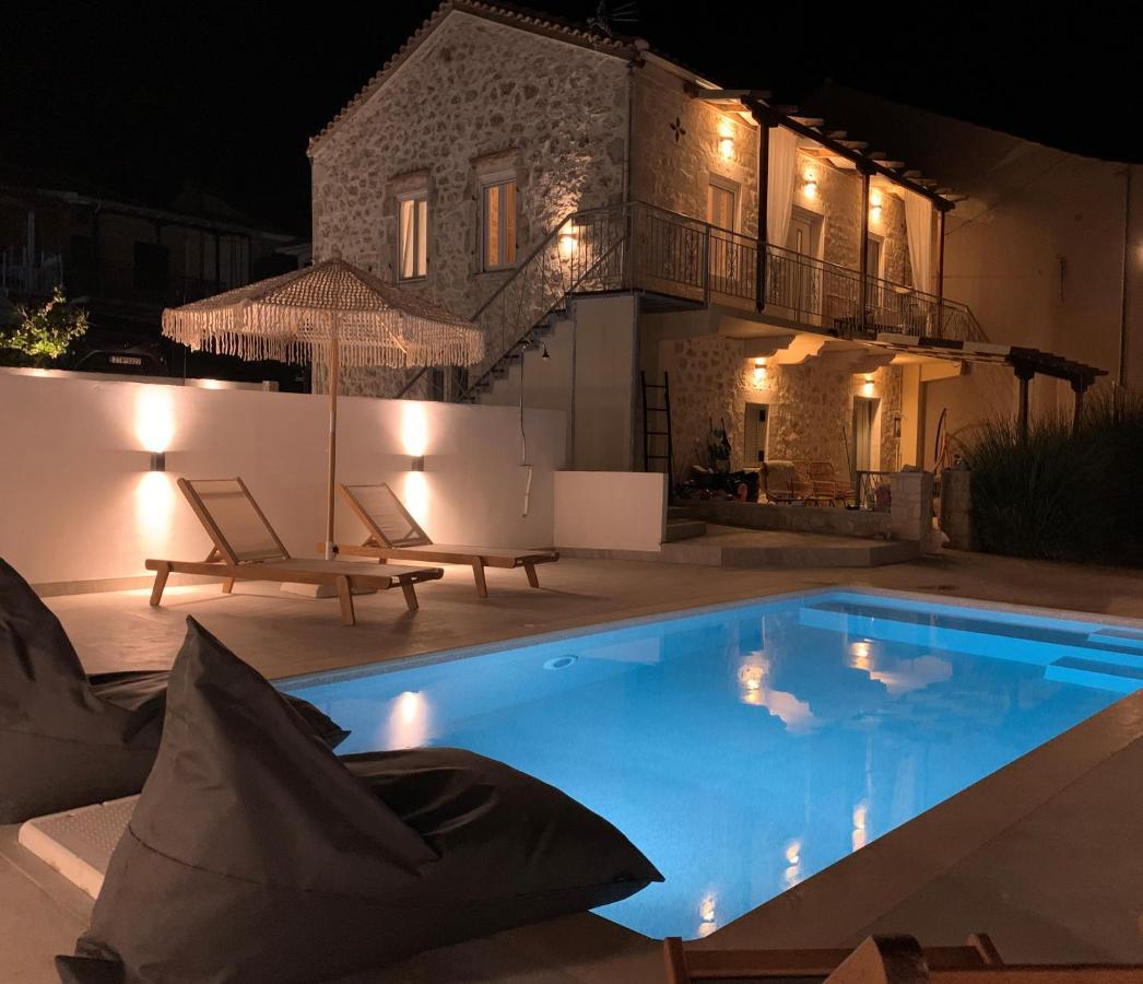 Mangata Suites Homes With Private Pools Σπαρτοχώρι Εξωτερικό φωτογραφία