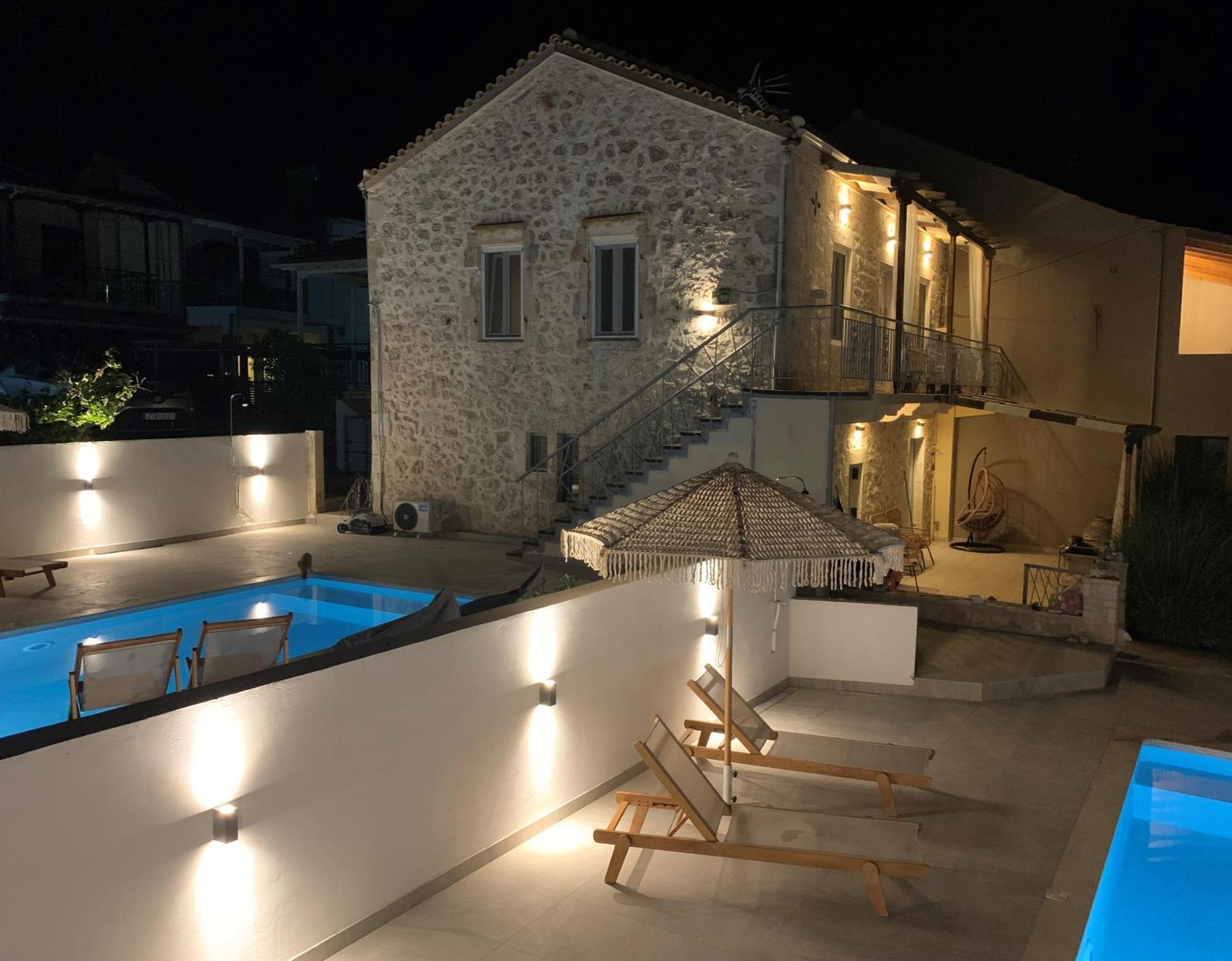 Mangata Suites Homes With Private Pools Σπαρτοχώρι Εξωτερικό φωτογραφία