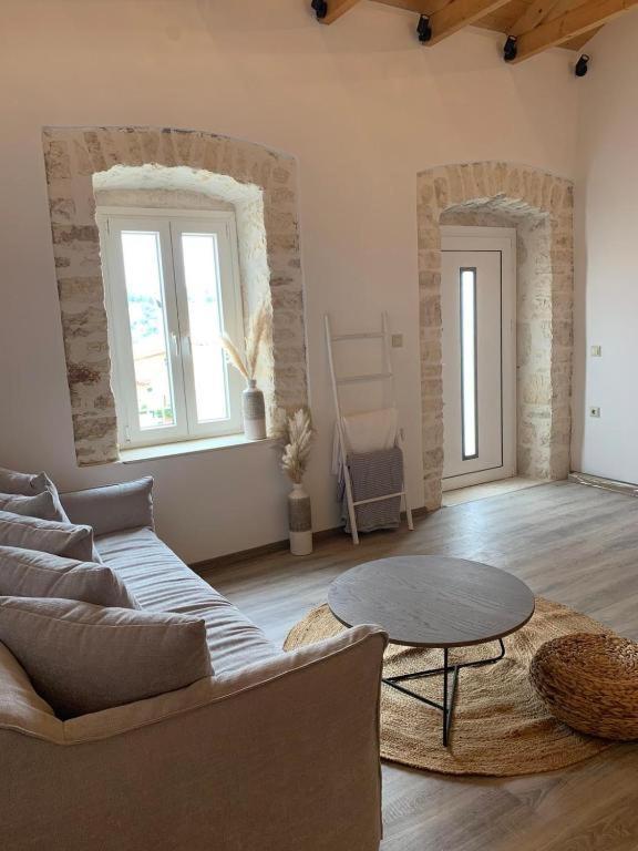 Mangata Suites Homes With Private Pools Σπαρτοχώρι Εξωτερικό φωτογραφία